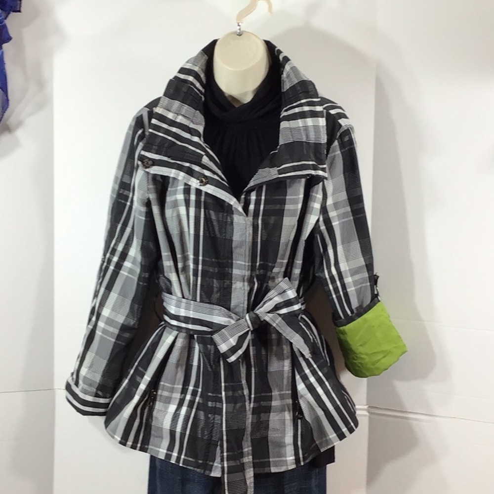 Puli b/w checked lightweight jacket 14